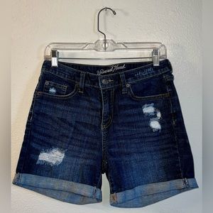 2 pairs of Universal Thread Mid Rise Boyfriend Short Size 6/28R